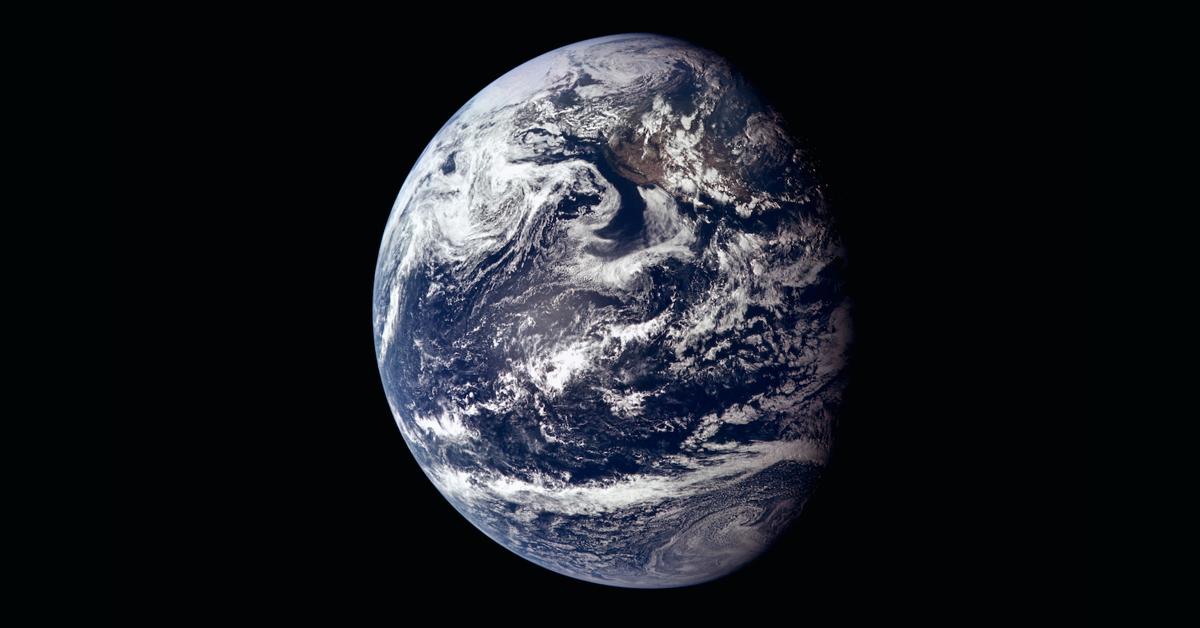 6 Bulan Malam 6 Bulan Siang Enam Kejadian Alam Ini Akan Berlaku Jika Bumi Berhenti Berputar